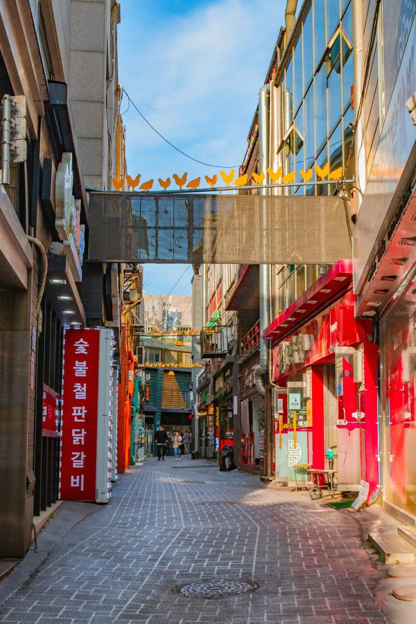 Seoul K-Beauty Shopping 2026: Olive Young & Tax Refund Guide